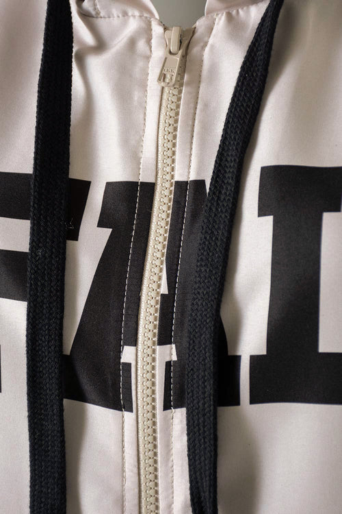 Card slide image -  CHAQUETA DE MAFALDA CAQUI CON CAPUCHA PARA MUJER