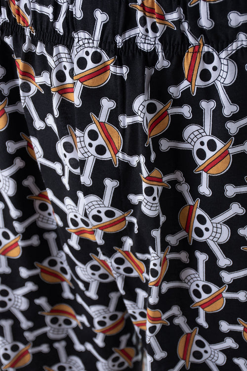 Card slide image -  PIJAMA DE ONE PIECE DE PANTALÓN CORTO NEGRO PARA HOMBRE