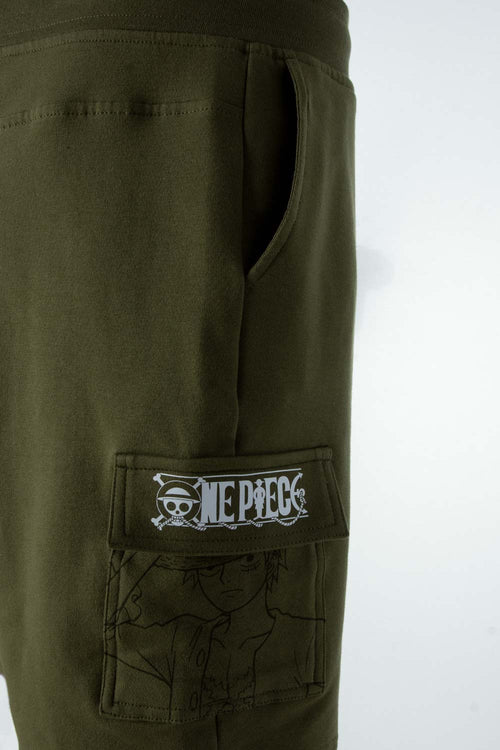 Card slide image -  BERMUDA DE ONE PIECE CON BOLSILLOS VERDE MILITAR PARA HOMBRE
