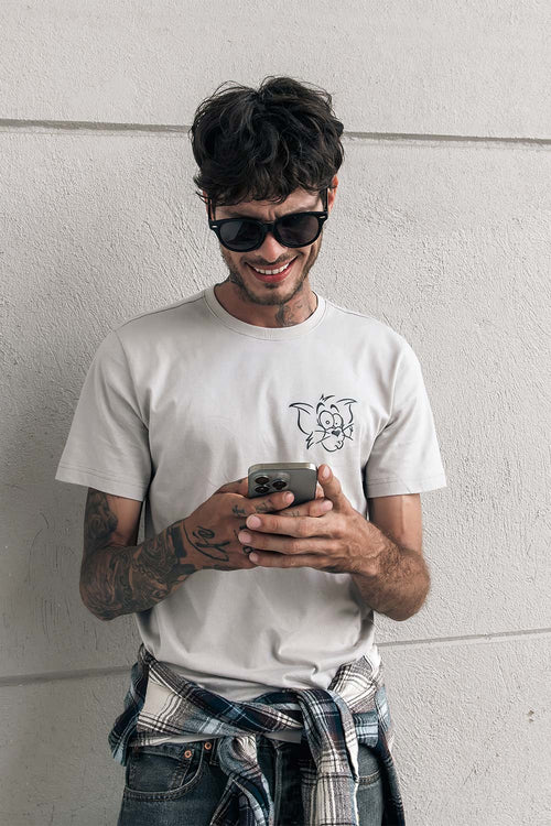 Card slide image -  CAMISETA DE TOM Y JERRY REGULAR FIT PARA HOMBRE