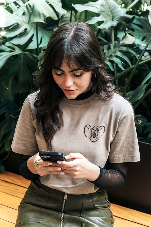 Card slide image -  CAMISETA DE TOM Y JERRY REGULAR FIT PARA MUJER