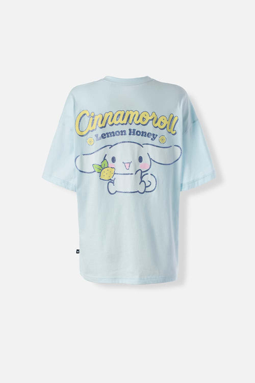 Card slide image -  CAMISETA DE CINNAMOROLL REGULAR FIT PARA MUJER