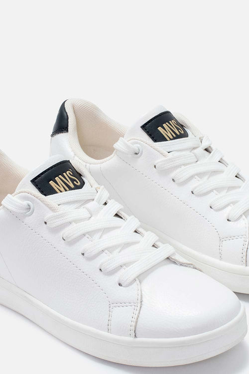 Card slide image -  TENIS DE MOVIES BLANCOS PARA MUJER