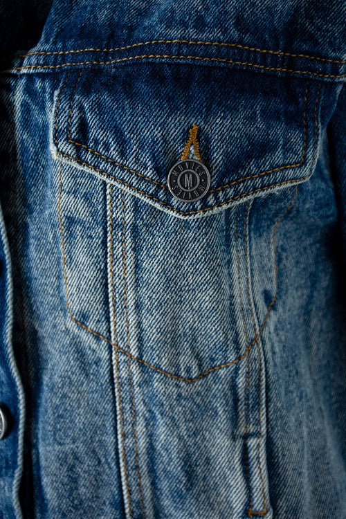 Card slide image -  CHAQUETA DE MOVIES DENIM TONO MEDIO OSCURO PARA MUJER