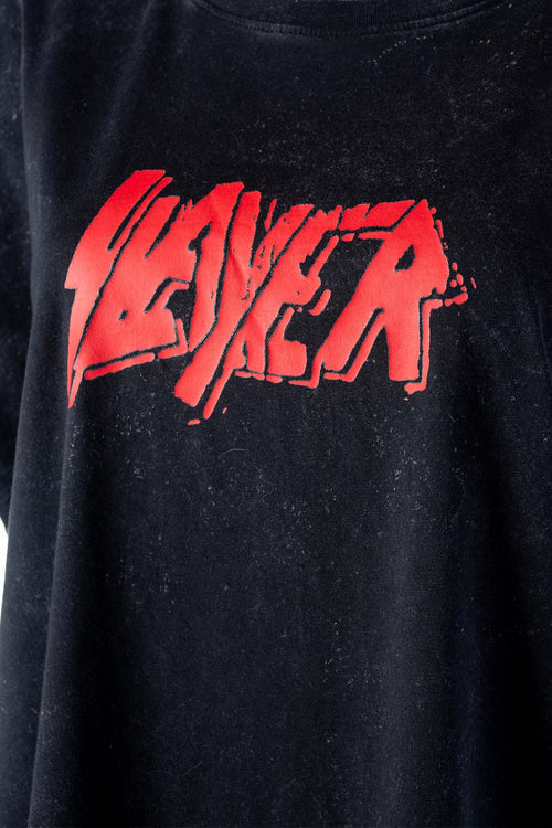 Card slide image -  CAMISETA DE SLAYER RELAX FIT NEGRO LAVANDERÍA PARA MUJER