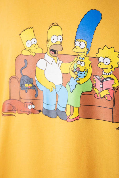  CAMISETA DE LOS SIMPSON AMARILLA CON ESTAMPADO FRONTAL PARA HOMBRE