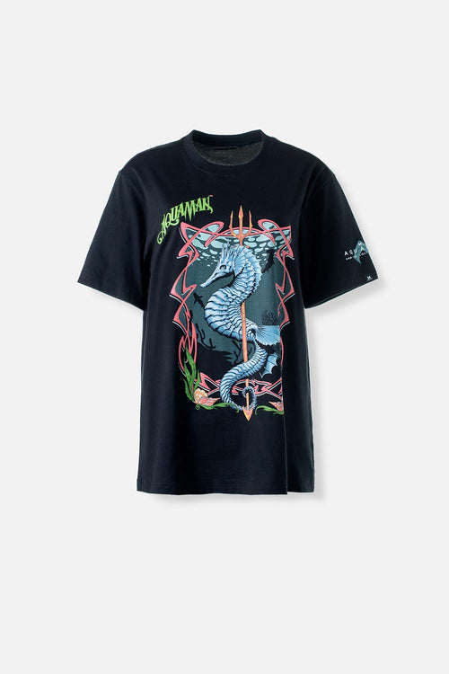 Card slide image -  CAMISETA DE AQUAMAN NEGRA ESTAMPADA PARA HOMBRE