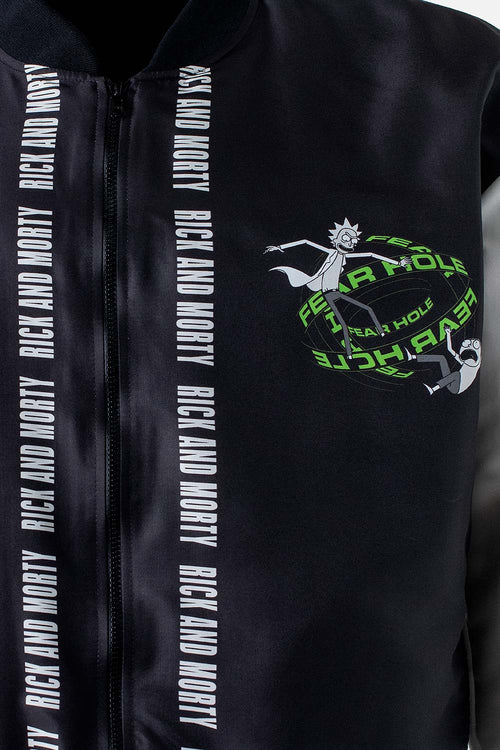 Card slide image -  CHAQUETA DE RICK Y MORTY GRIS Y NEGRA ESTAMPADA PARA HOMBRE