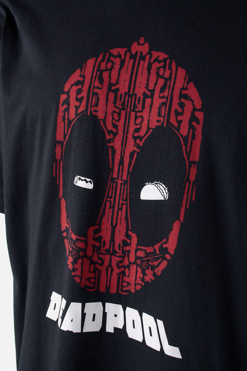 Card slide image -  CAMISETA DE DEADPOOL NEGRA CON ESTAMPADO EN FRENTE GÉNERO NEUTRO