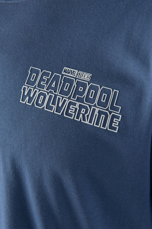 Card slide image -  CAMISETA DE DEADPOOL AZUL CON ESTAMPADO EN ESPALDA GÉNERO NEUTRO