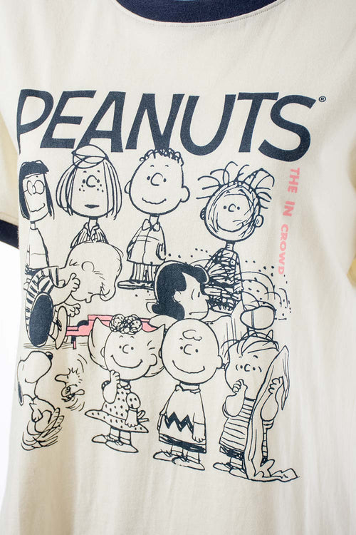 Card slide image -  CAMISETA DE SNOOPY MANGA CORTA COLOR ALMENDRA PARA MUJER