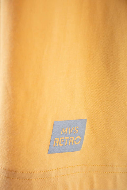  CAMISETA MOVIES AMARILLO TRIGO DE CUELLO REDONDO GÉNERO NEUTRO