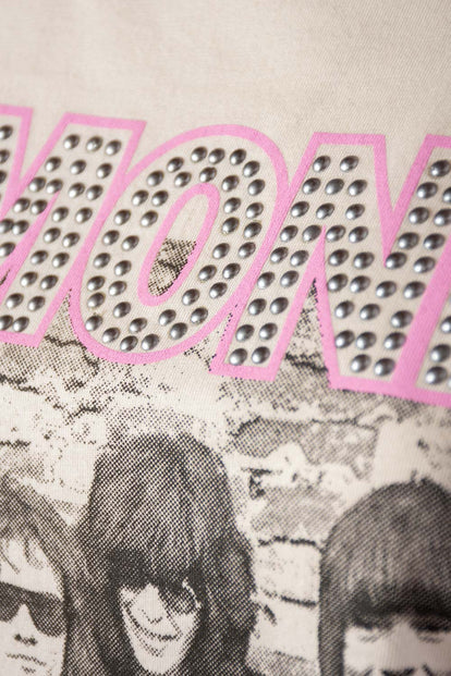  CAMISETA DE RAMONES MANGA CORTA COLOR ALMENDRA PARA MUJER