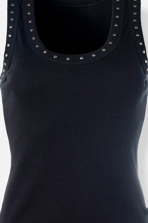 Card slide image -  CAMISETA DE MOVIES NEGRA SLIM FIT PARA MUJER