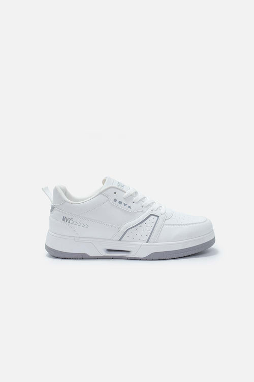 Card slide image -  TENIS DE MOVIES BLANCOS PARA HOMBRE